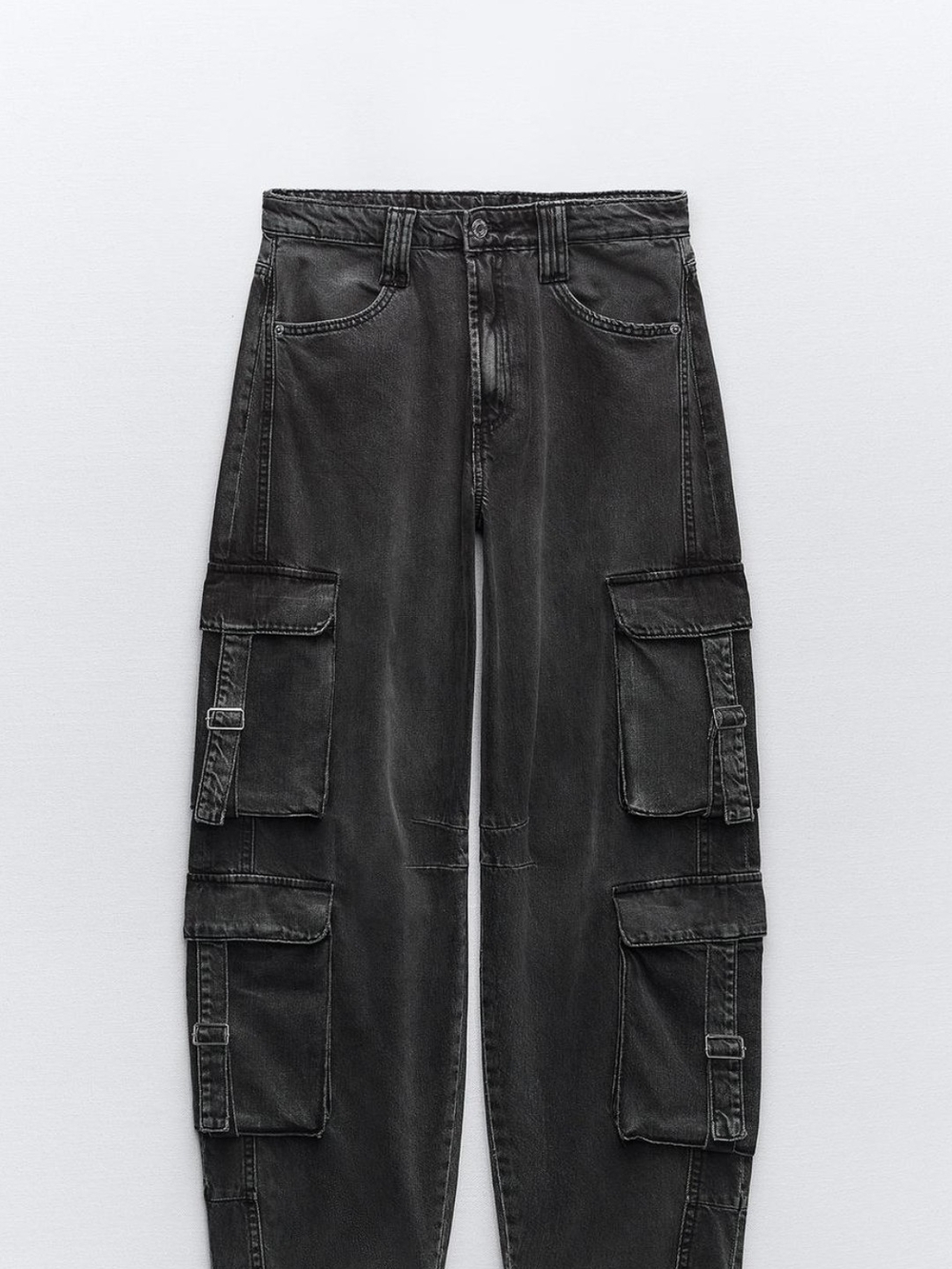 Unisex Black Cargo Jeans - Classic Utility Style